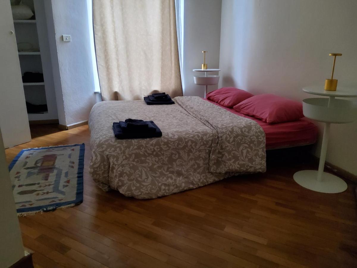 Appartement Antica Casa Oddone à Asti Extérieur photo